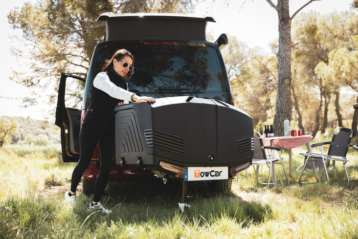 Towbox V3 Camper nero - box portabagagli da montare sul gancio di traino