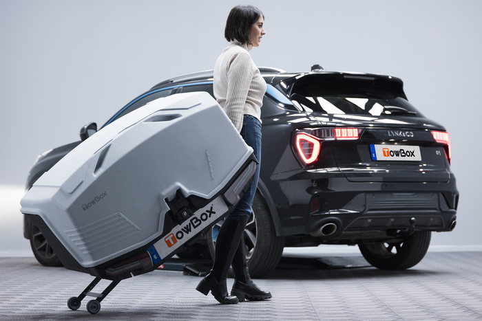 Towbox Alpha classic grey - box portabagagli da montare sul gancio di traino