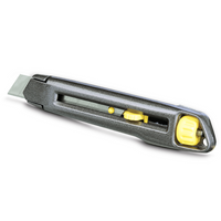 Coltello STANLEY Interlock da 18 mm con lama a spezzare