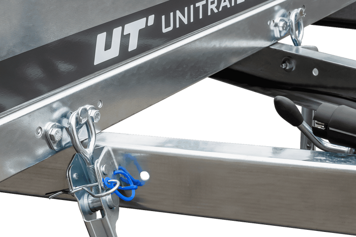 Rimorchio monoasse 264x150 UNITRAILER GARDEN 265 KIPP con telaio H-1100 e copertura grigia