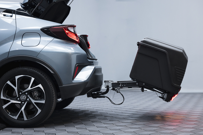 Towbox Alpha urban black - box portabagagli da montare sul gancio di traino