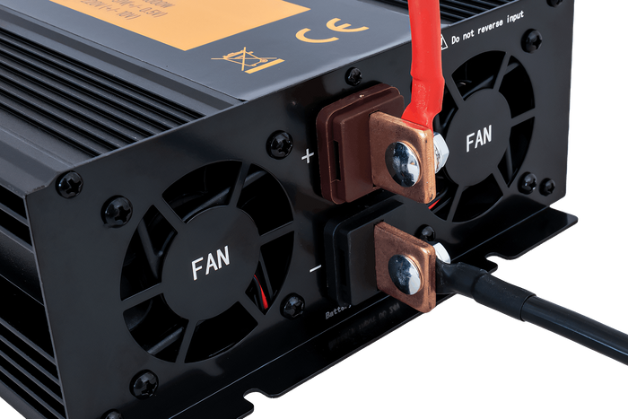 Convertitore di tensione 24V/230V (2000/4000W) KAMAR E1931