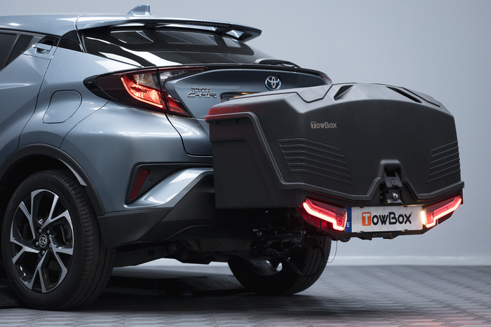 Towbox Alpha urban black - box portabagagli da montare sul gancio di traino