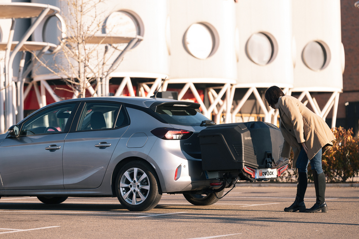 Towbox Alpha urban black - box portabagagli da montare sul gancio di traino