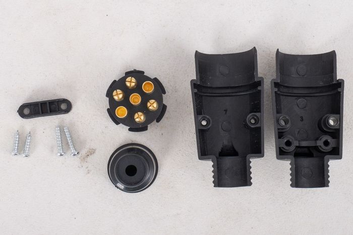 Spina KAMAR a 7 poli per presa gancio di traino