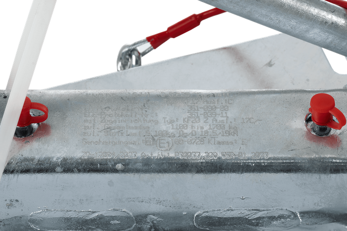 Dispositivo di inerzia KNOTT KF17C con attacco K20B per rimorchio da 1700 kg con timone a V