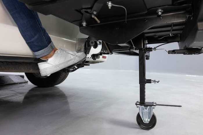 Towbox V3 Camper nero - box portabagagli da montare sul gancio di traino