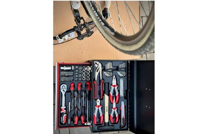 Cassetta degli attrezzi 80 pezzi YATO YT-38951