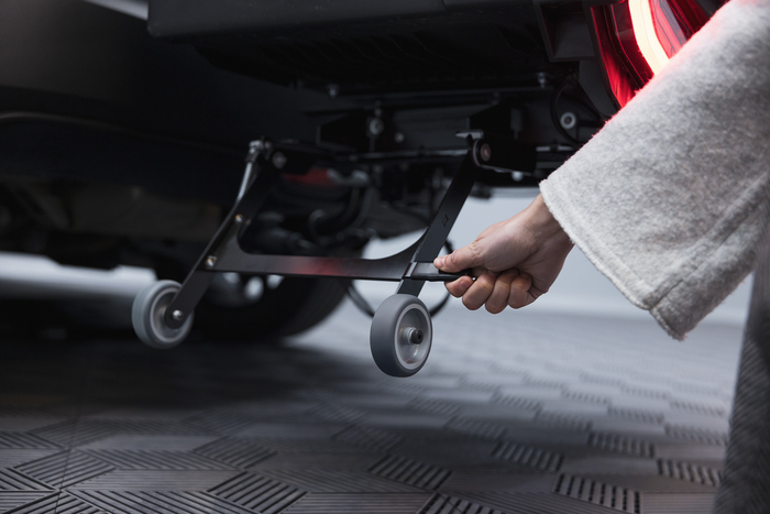 Towbox Alpha urban black - box portabagagli da montare sul gancio di traino