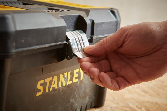 Cassetta portautensili essenziale STANLEY con organizer 410x210x200mm 8l