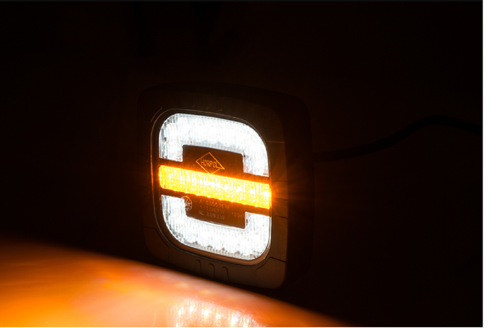 Faro anteriore a LED HORPOL ROCA LZD 2805 con 3 funzioni, universale e con supporto.