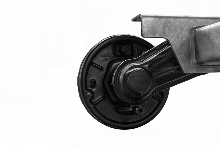 Assale frenato KNOTT VGB13M per rimorchio/porta auto 1350 kg 1200 mm 1550 mm 5x112