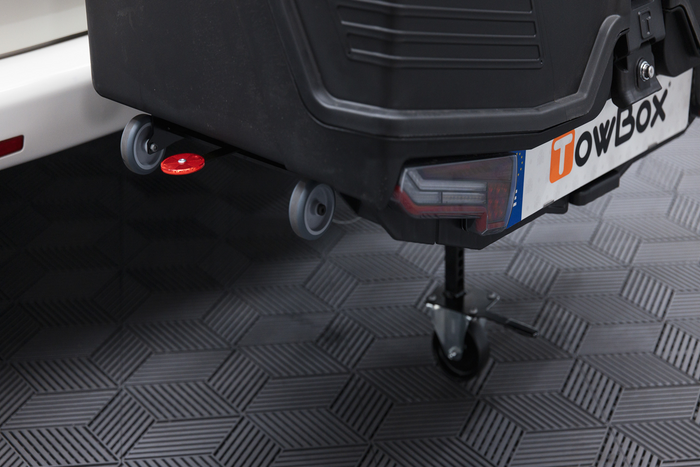 Towbox Camper Alpha nero (corto) - portapacchi da montare sul gancio di traino