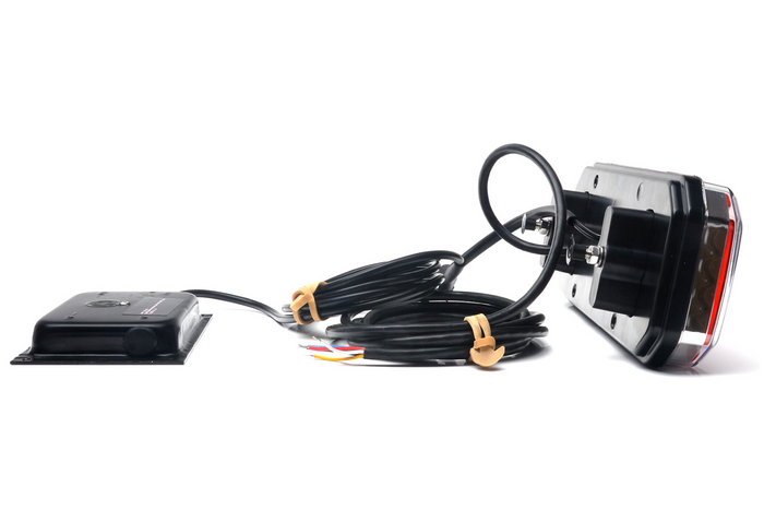 WAŚ W150DD Fanale posteriore a LED 6 funzioni universale