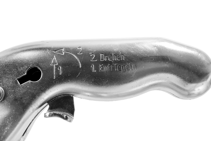 Gancio di traino KNOTT K7.5-H+KZE7.5 con supporto e cavo per rimorchio da 750 kg con timone a V.