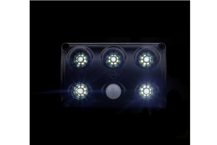 Lampada interna per auto a LED HORPOL LWD2156/CZ da 900 lm, nera, con sensore di movimento.
