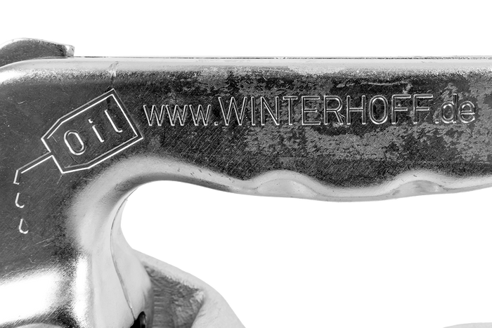 Gancio di traino WINTERHOFF WW 350-RB-K1414 per rimorchio da 3500 kg con timone in tubo da 50 mm, in ghisa.
