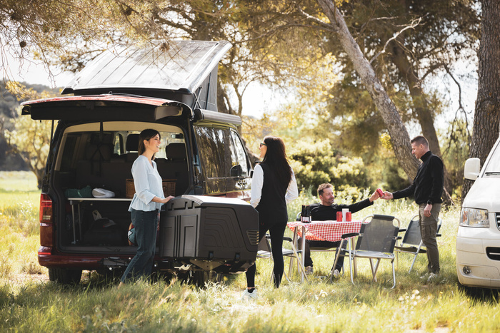 Towbox V3 Camper nero - box portabagagli da montare sul gancio di traino