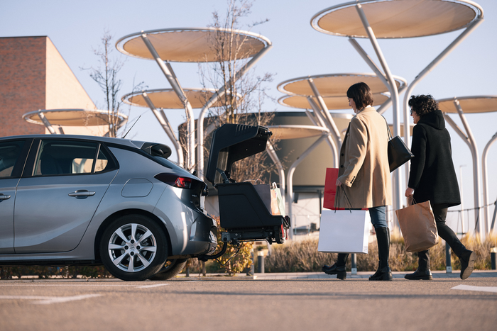 Towbox Alpha urban black - box portabagagli da montare sul gancio di traino