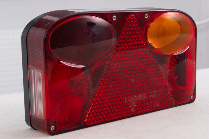 OUTLET Fanale posteriore FRISTOM FT-088 6 funzioni destro