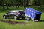Rimorchio monoasse 200x106 UNITRAILER GARDEN 200 KIPP con telaio H-800 e telone blu